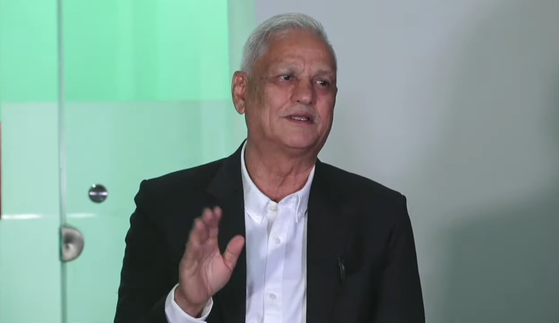 विद्यार्थी संगठन खारेज गर्ने निर्णय फिर्ता लिन एमालेको माग