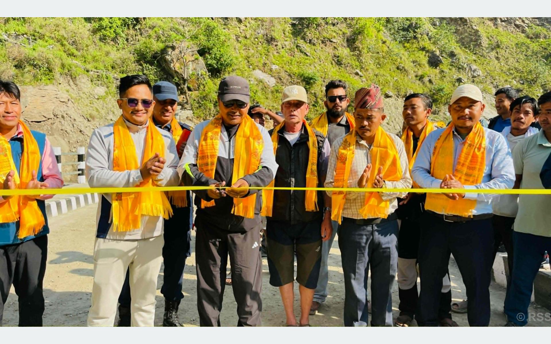 धार्चेको नौलीखोलामा पुल निर्माण सम्पन्न