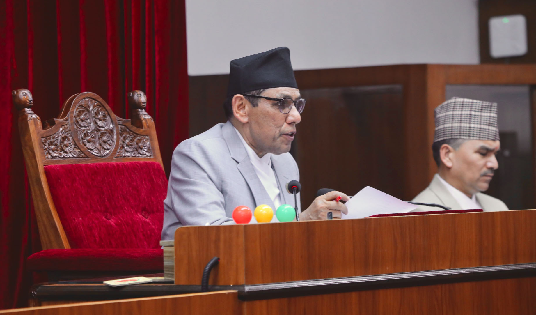 सुकुम्बासी समस्या समाधानका लागि ठोस कार्ययोजना ल्याउन राष्ट्रिय सभामा सांसदहरूको माग