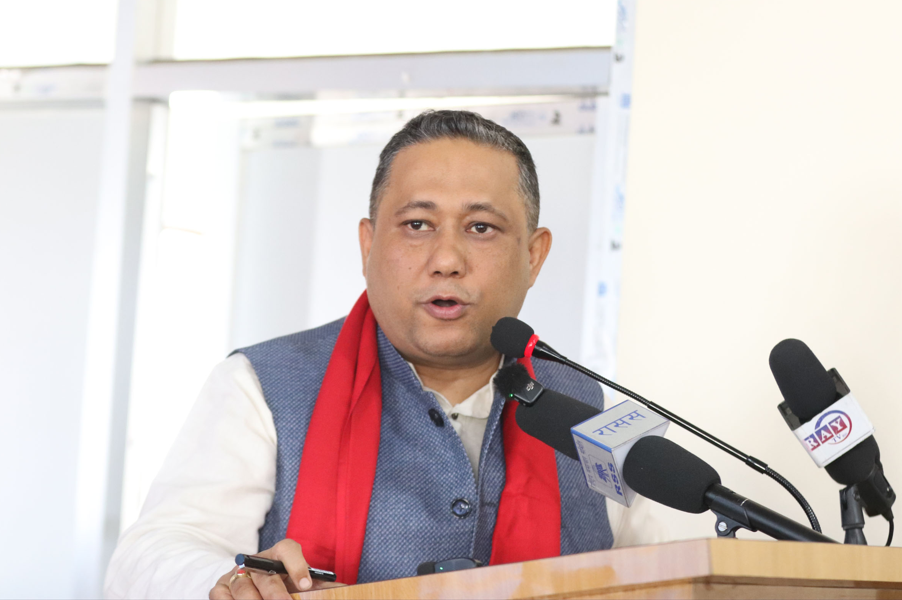२० वर्षपछिको पुस्ताले सम्झिने गरी दीर्घकालीन योजना बनाउनुस्: परराष्ट्रमन्त्री खनाल