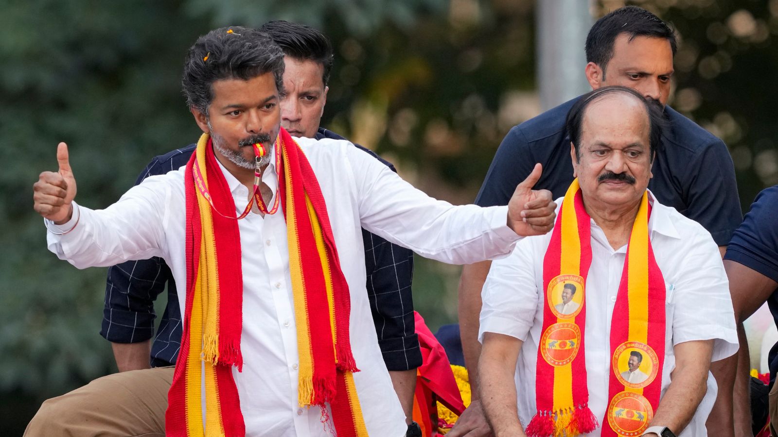 पार्टी बनाएको २ वर्षमै अभिनेता विजय मुख्यमन्त्री बन्ने संकेत, पार्टीले बहालवाला मुख्यमन्त्रीलाई पछि पार्‍यो
