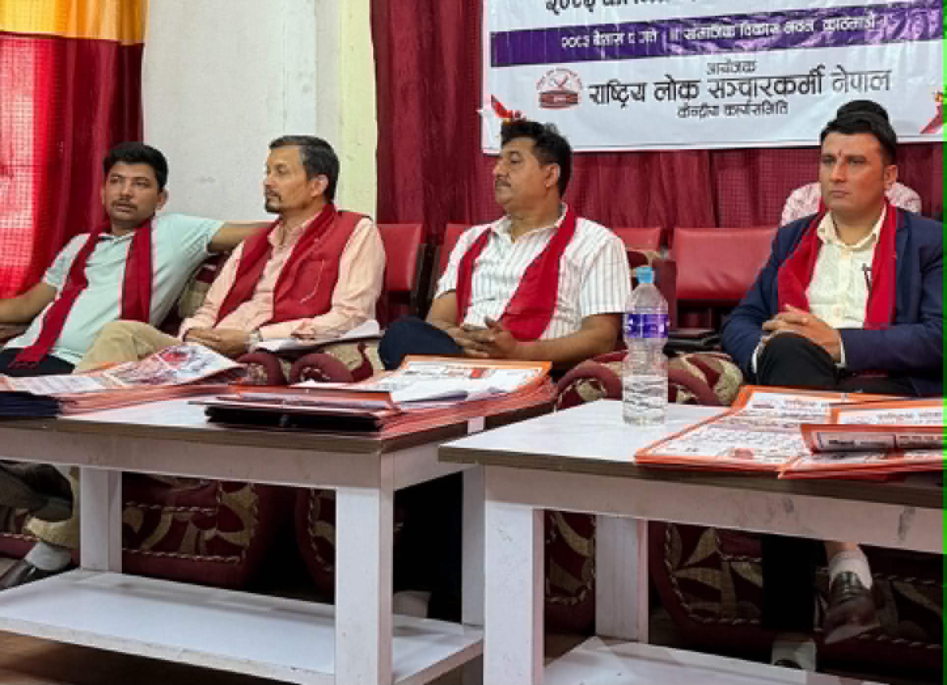 लोक संगीतमा अश्लीलता बढेको भन्दै कारबाही गर्न राष्ट्रिय लोक सञ्चारकर्मी नेपालको माग