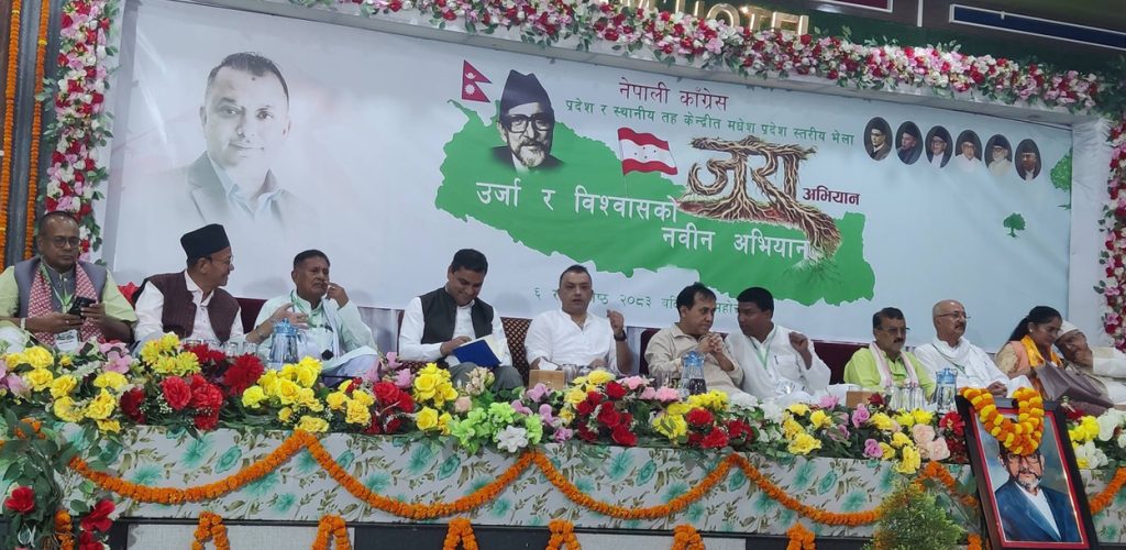 पार्टी मिलाउन र सबै विषयमा छलफल गर्न तयार छु : सभापति थापा