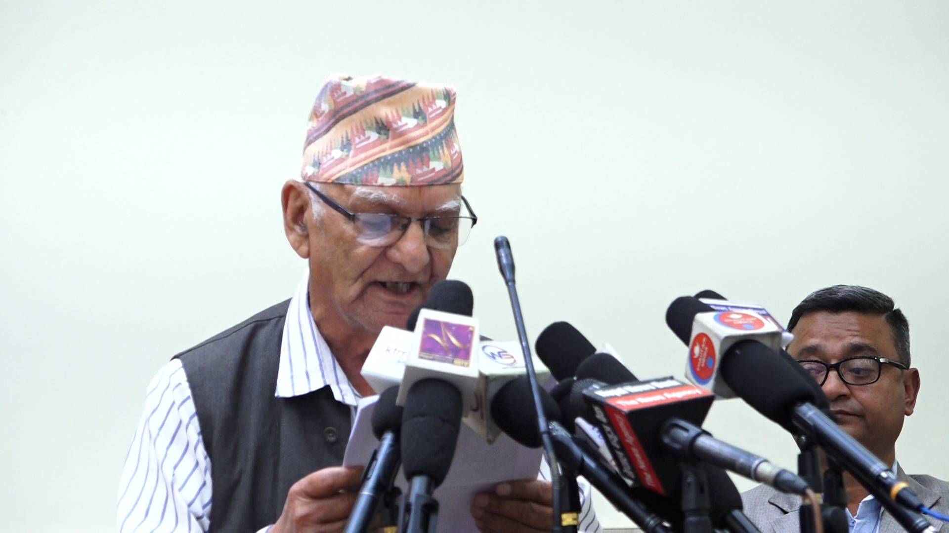 संविधान संशोधन जनसहभागितामूलक र राष्ट्रिय हितअनुकूल हुनुपर्छ : चित्रबहादुर केसी