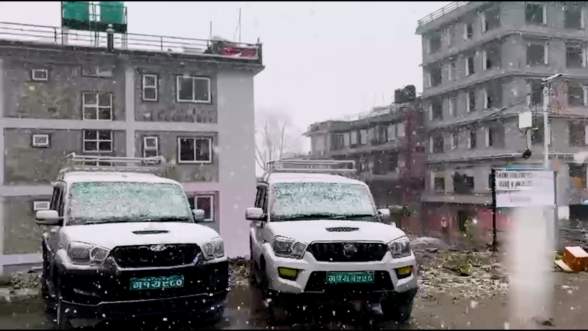 मुक्तिनाथ क्षेत्रमा हिमपात (तस्बिरहरू)