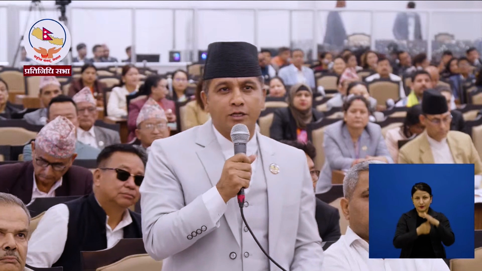 बझाङमा ७० मेगावाट बिजुली उत्पादन भए पनि ४० प्रतिशत जनता अँध्यारोमै