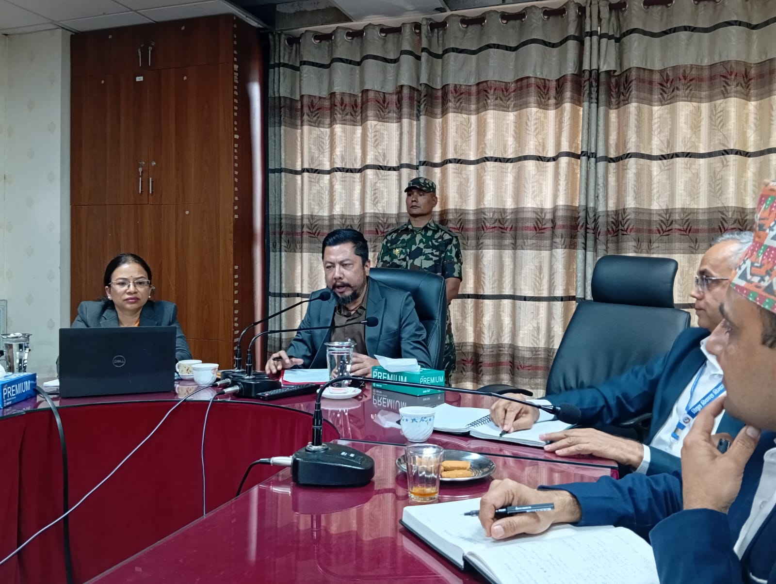 एक वर्षभित्रै एक दर्जन रणनीतिक प्रसारण लाइन निर्माण सम्पन्न गर्ने सरकारको लक्ष्य