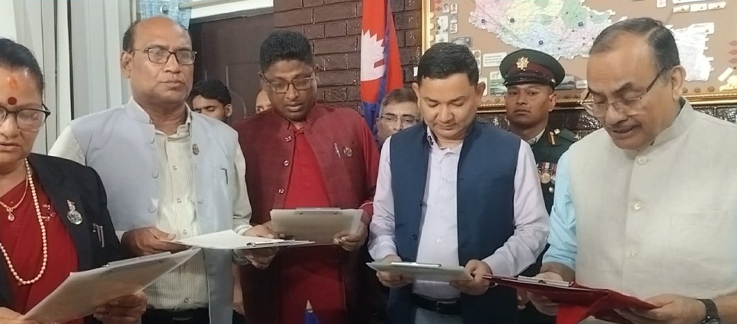 मधेस प्रदेशमा मन्त्रिपरिषद् विस्तार, नवनियुक्त मन्त्रीहरूद्वारा शपथ ग्रहण