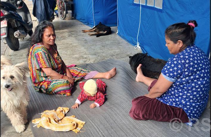खोला किनारको त्रासदीबाट होल्डिङ सेन्टरसम्म : सुकुमवासीको मनमा पलायो नयाँ जीवनको आशा
