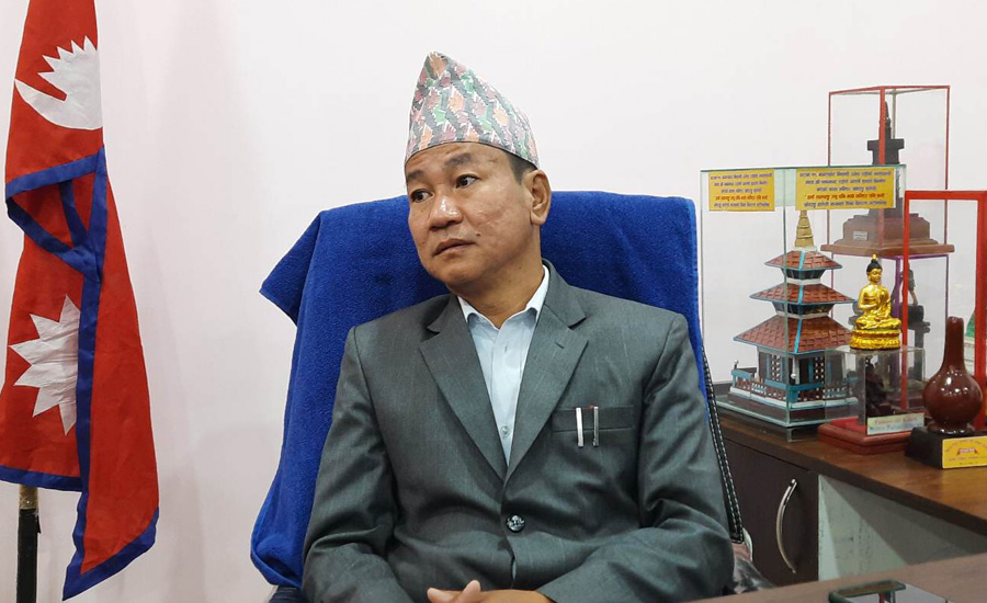 हर्क साम्पाङले दुई उच्च तहका नेतालाई पार्टीबाट निकाले