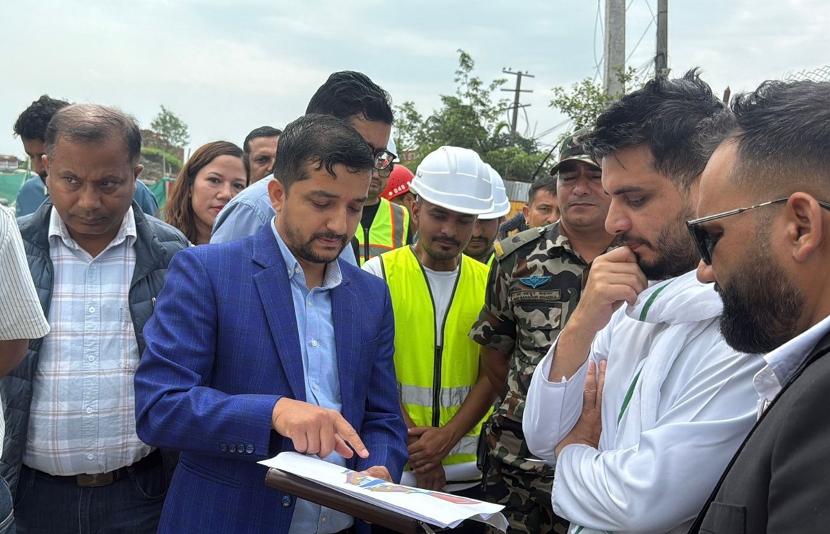 भौतिक पूर्वाधार तथा यातायातमन्त्रीद्वारा कञ्चनपुर–कमला राजमार्गको स्थलगत निरीक्षण