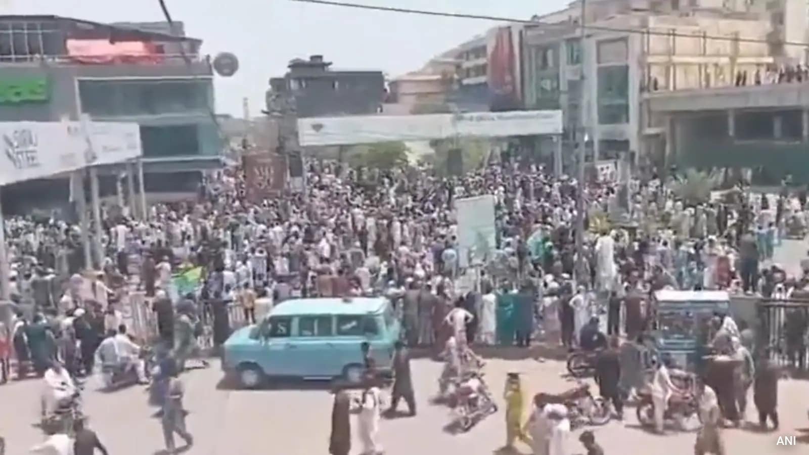 कश्मीरमा सेनाले गोली चलाउँदा ४६ प्रदर्शनकारीको मृत्यु