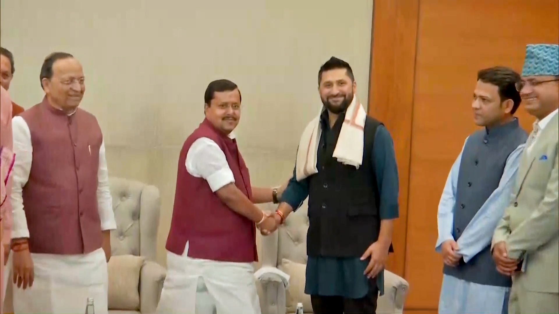 दिल्लीमा रवि लामिछानेको दौडधुप (तस्बिरहरू)