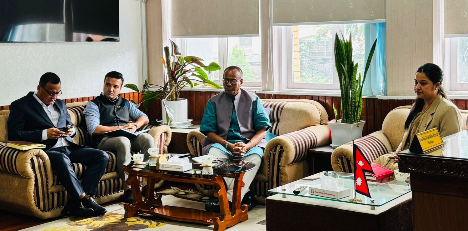 संघ, प्रदेश र स्थानीय तहबीचको समन्वय तथा प्रशासनिक समस्या समाधानबारे मन्त्री रावल र मुख्यमन्त्री यादवबीच छलफल