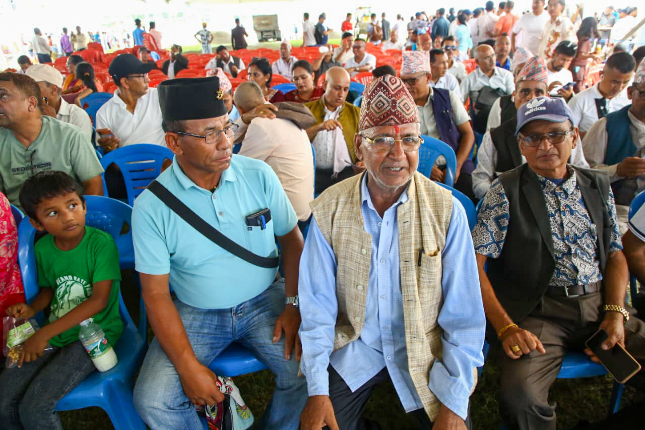 रास्वपाको प्रथम महाधिवेशन: बिहानैदेखि देशैभरका समर्थकको भीड