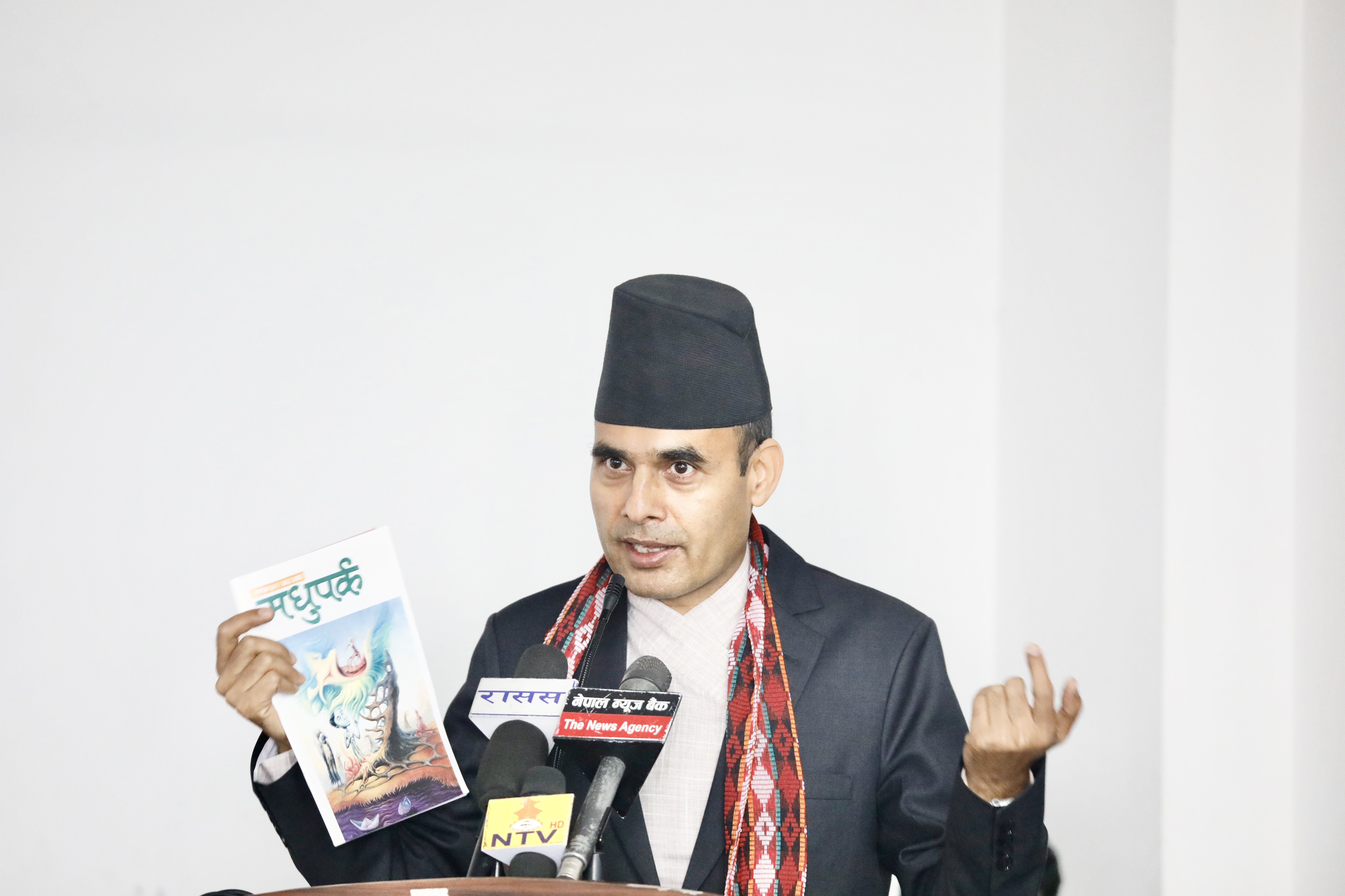 भाषा, साहित्य र संस्कृति बलिया नभएसम्म राष्ट्रको समृद्धि पूर्ण हुन सक्दैन : सञ्चारमन्त्री तिमिल्सिना