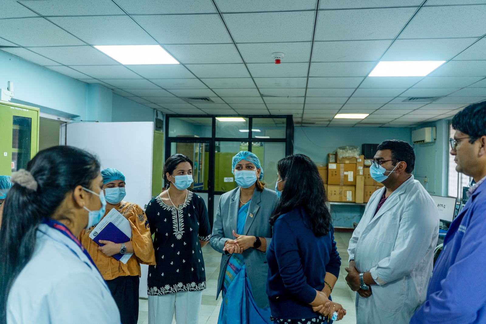औषधी अभाव तत्काल हटाउन र कम्पनीहरूको नियमन गर्न स्वास्थ्य मन्त्रीको निर्देशन