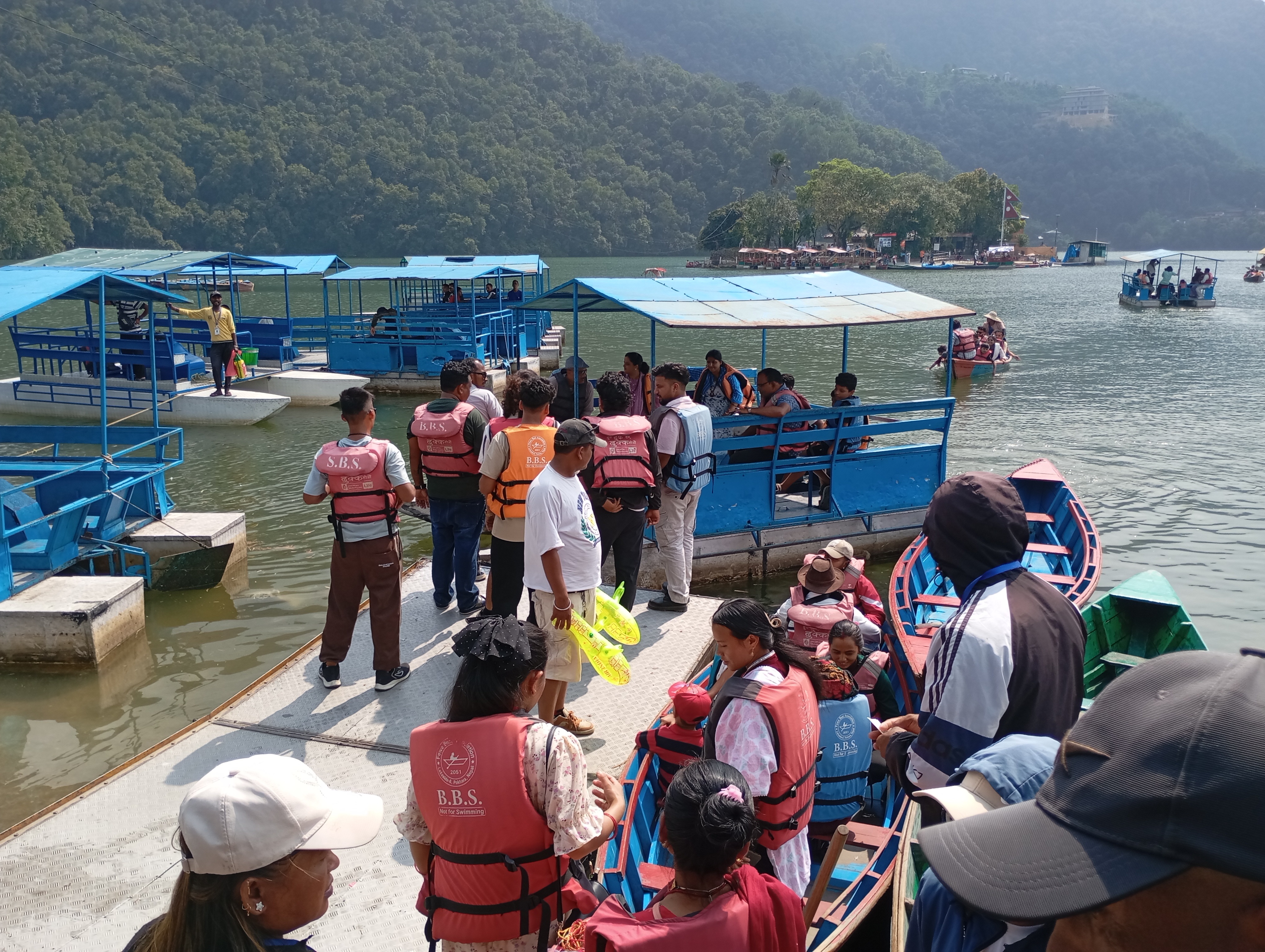 भारतीय पर्यटकले भरिभराउ पोखरा: होटलको ९० प्रतिशत कोठा बुक, ‘अफसिजन’ मा पर्यटन व्यवसायी उत्साहित