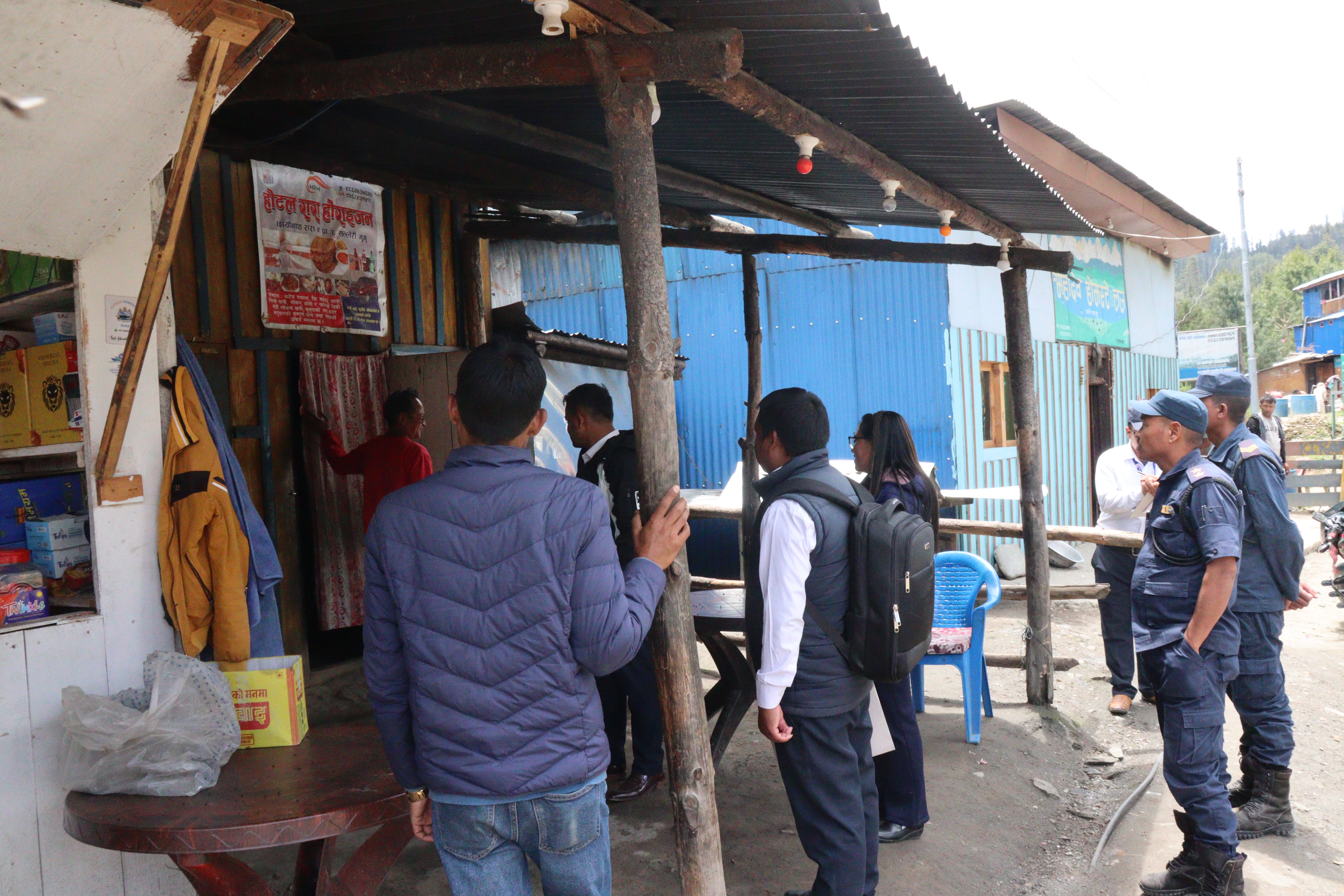 मदिरा–सुर्ती बिक्रीमा राजस्व छल्दै रारा क्षेत्रका व्यापारी, अनुगमनपछि दर्ता गर्न निर्देशन