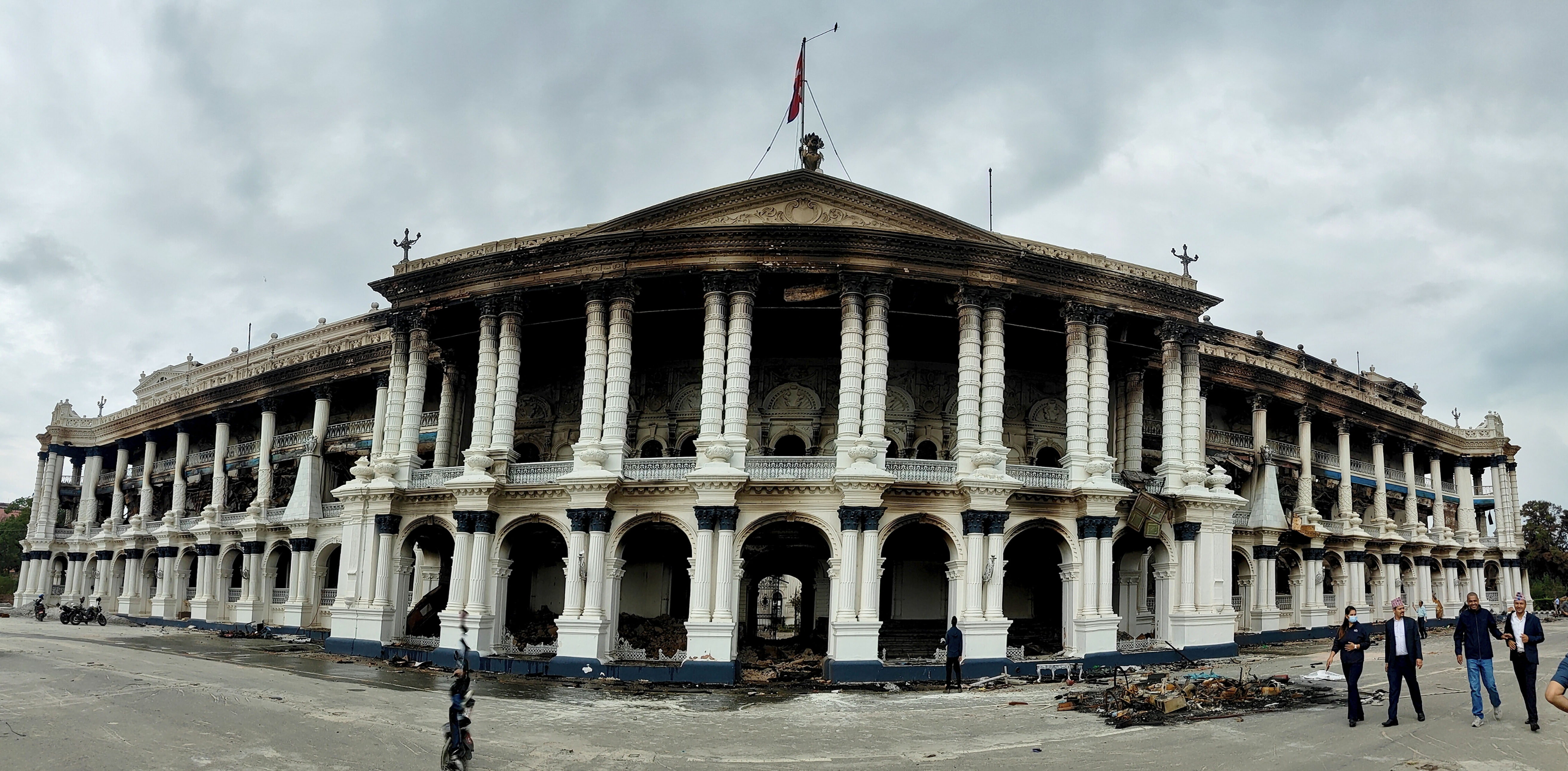सिंहदरबार प्रबलीकरणको कार्यतालिका फेरिँदै, मंसिरको समयसीमा चुनौतीपूर्ण