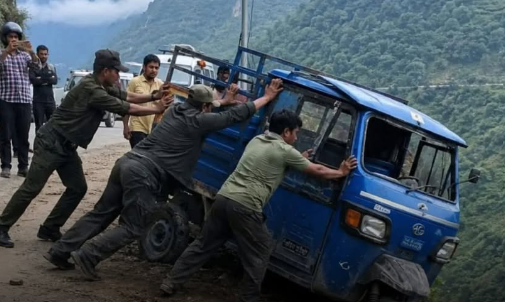 ट्याम्पो भीरमा खसालेको प्रकरणमा १० जना वन कर्मचारी पक्राउ