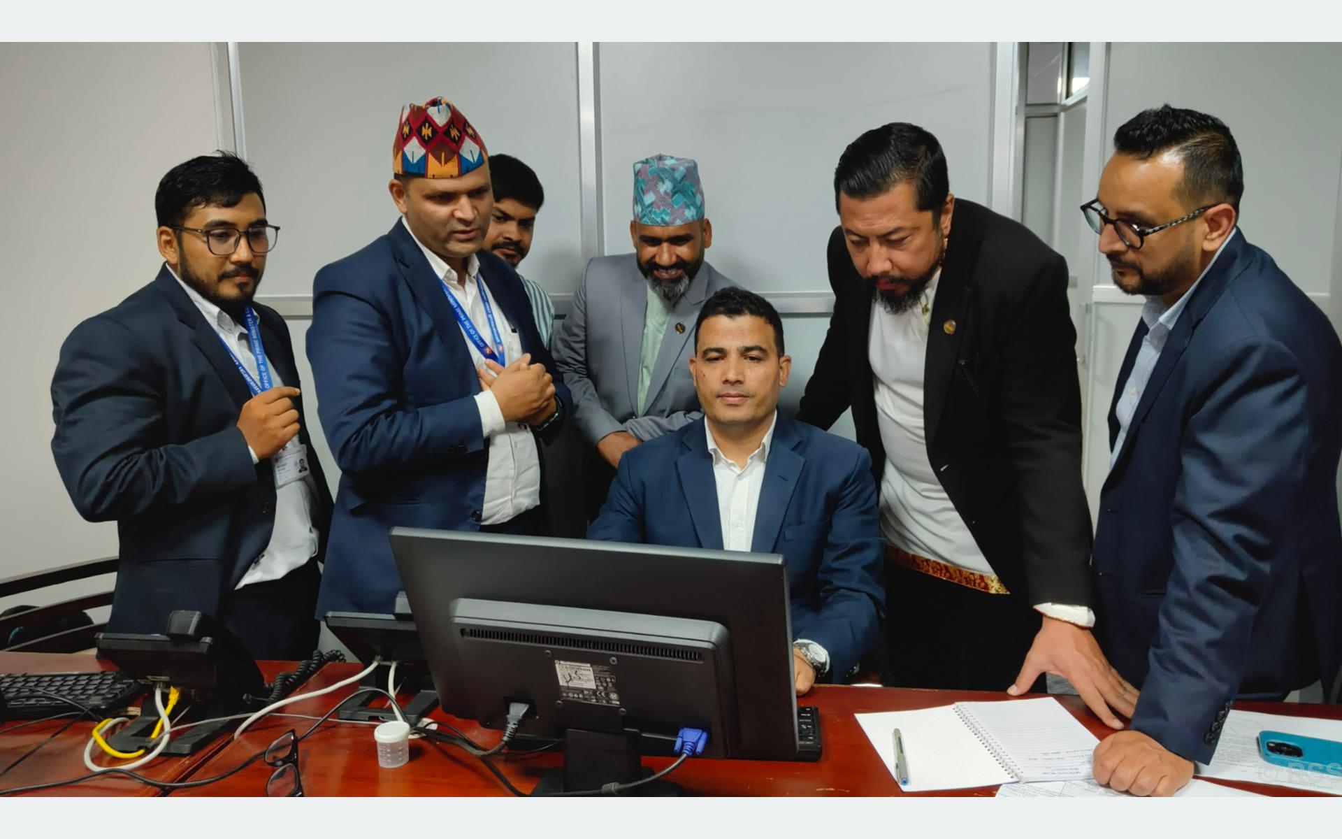 गुनासो व्यवस्थापनलाई थप प्रभावकारी बनाउन उर्जा र पर्यटन मन्त्रीद्वारा ‘हेलो सरकार’को अवलोकन