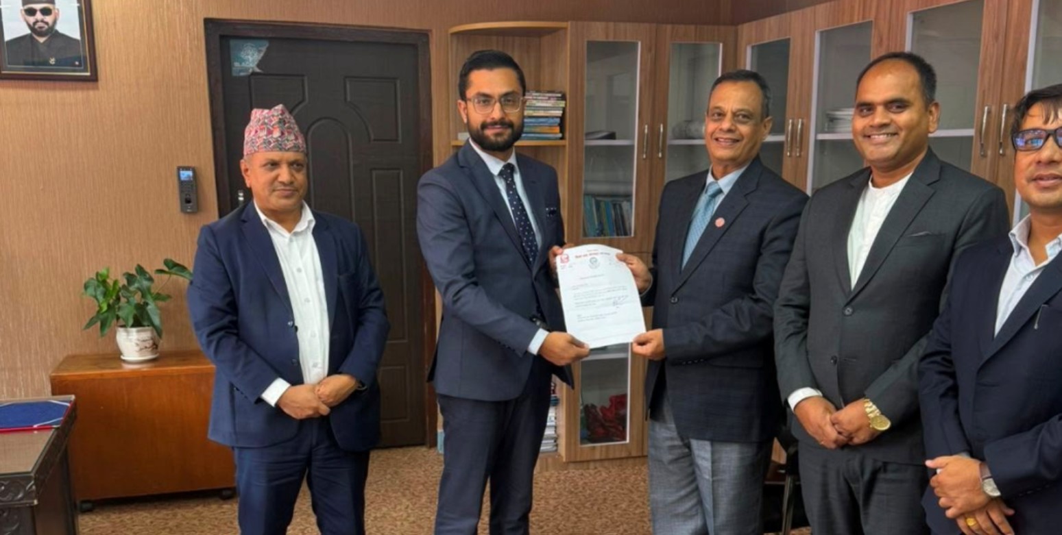 चिकित्सा शिक्षा आयोगको उपाध्यक्षमा डा देवेन्द्र खत्री नियुक्त