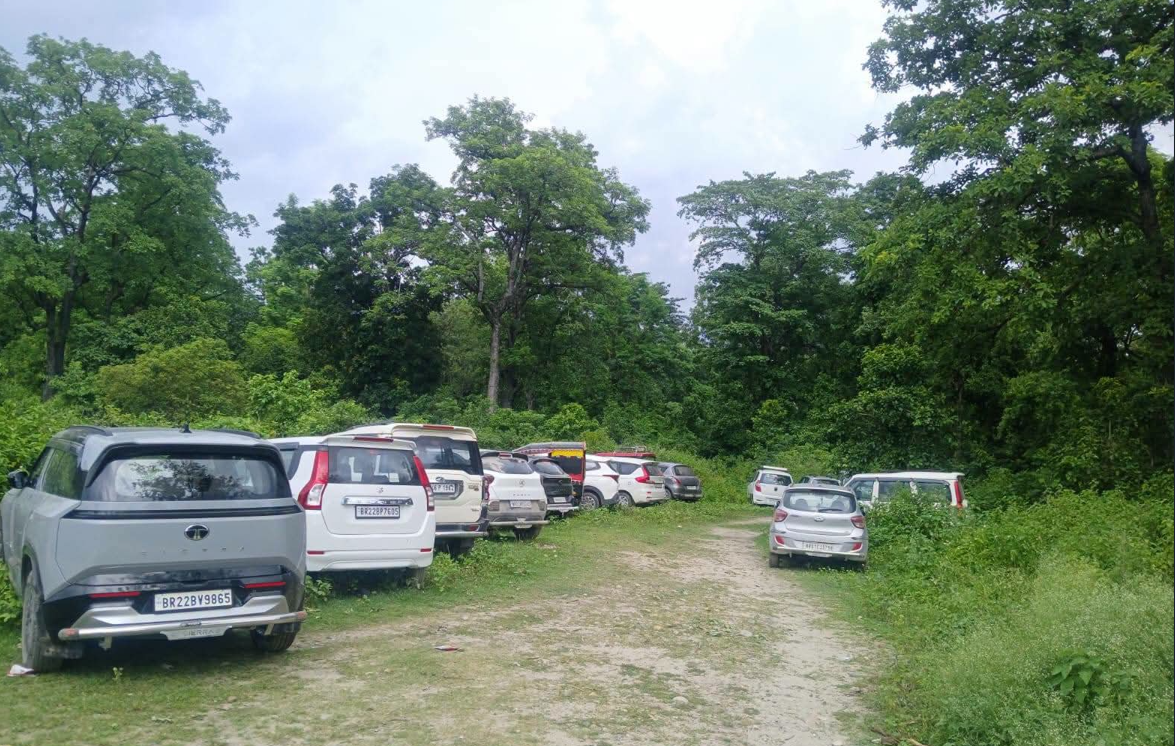 ठोरीमा भारतीय सवारीसाधनलाई ‘अस्थायी पास’, संसद्‌मा कांग्रेसको आवाजपछि कर्मचारी खटाइयो
