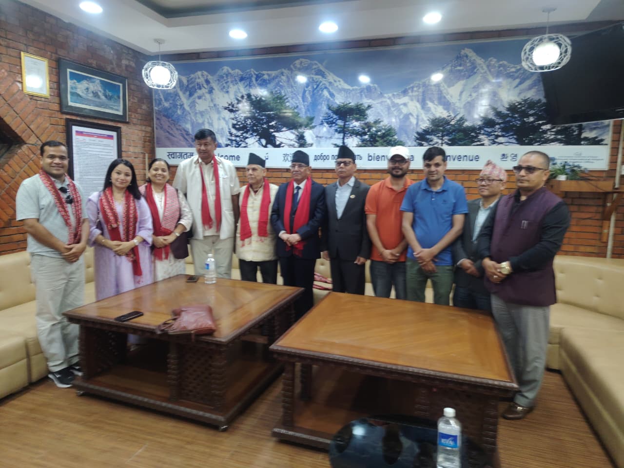 क्षेत्रीय स्थायित्व र आर्थिक संकटबारे छलफल गर्न प्रचण्डको नेतृत्वमा टोली श्रीलंका प्रस्थान