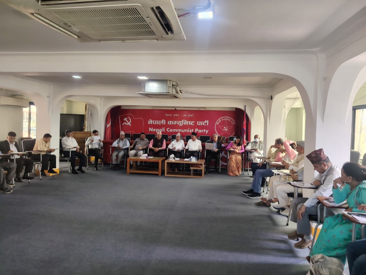 मधेश अशान्त बनेपछि नेकपाको  वक्तव्य: संघीयता र सद्भावमाथि खेल्ने षड्यन्त्र असफल पारौं