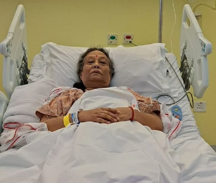 एमाले नेता ईश्वर पोखरेलकी श्रीमती मिरा पोखरेललाई क्यान्सर, मेदान्त अस्पतालमा उपचार जारी