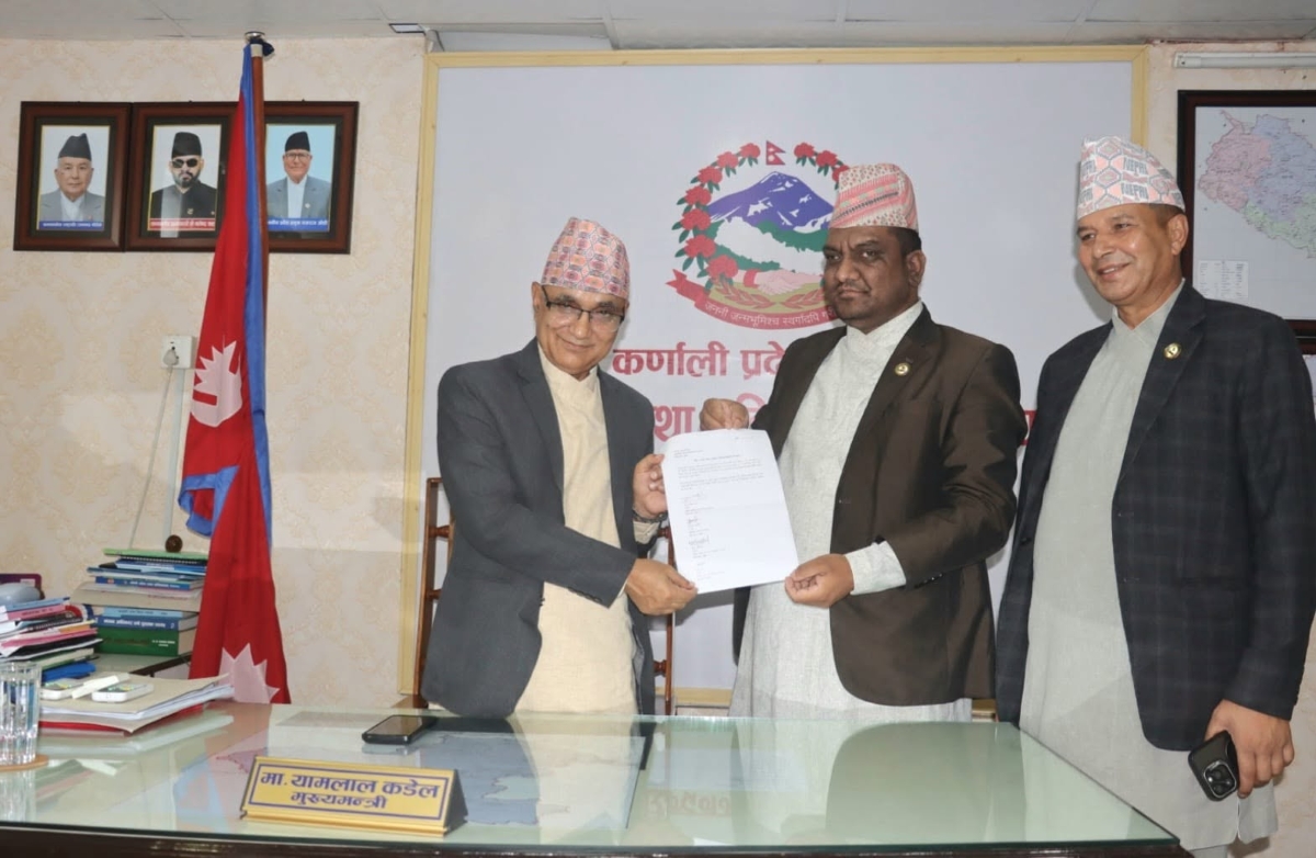 कर्णालीका मुख्यमन्त्री यामलाल कँडेलले दिए पदबाट राजीनामा