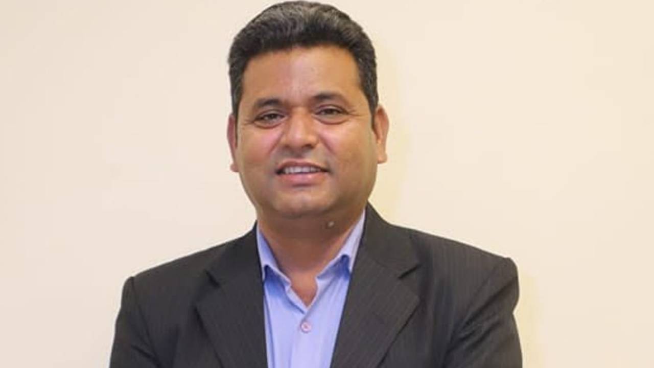 लोकतन्त्रमा जनादेश स्वेच्छाचारिताका लागि होइन : एमाले नेता निरज आचार्य