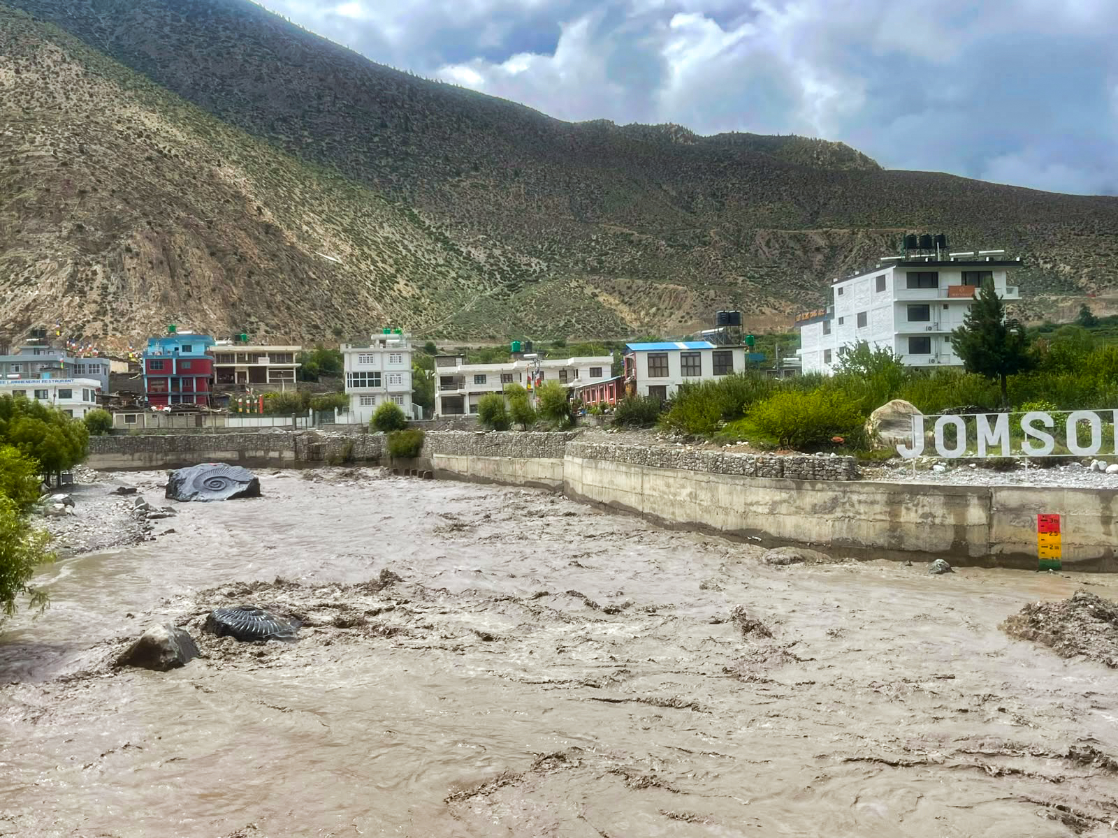 विश्वकै ठूलो शालिग्राममा कालीगण्डकीको बहाव, पर्यटक आकर्षित