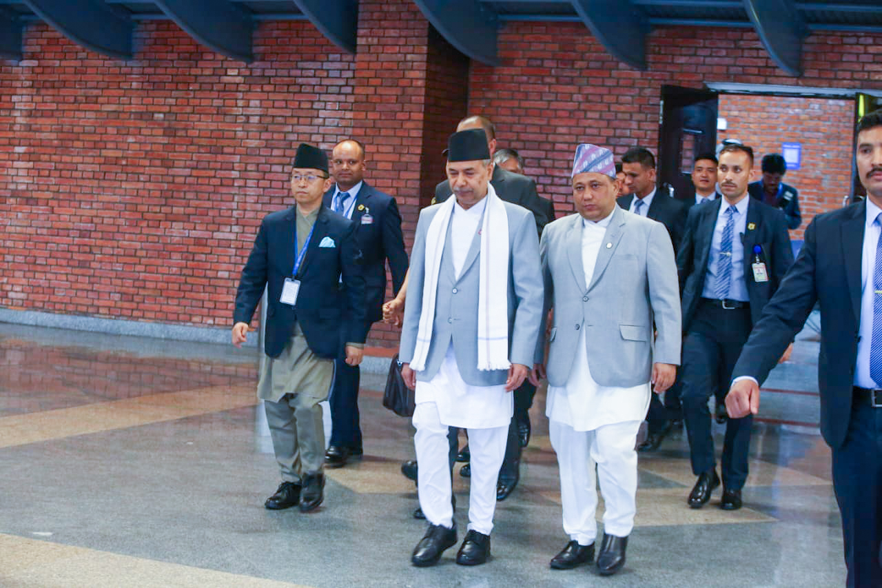कतार भ्रमणपछि स्वदेश फर्किए उपराष्ट्रपति यादव (तस्बिरहरू)