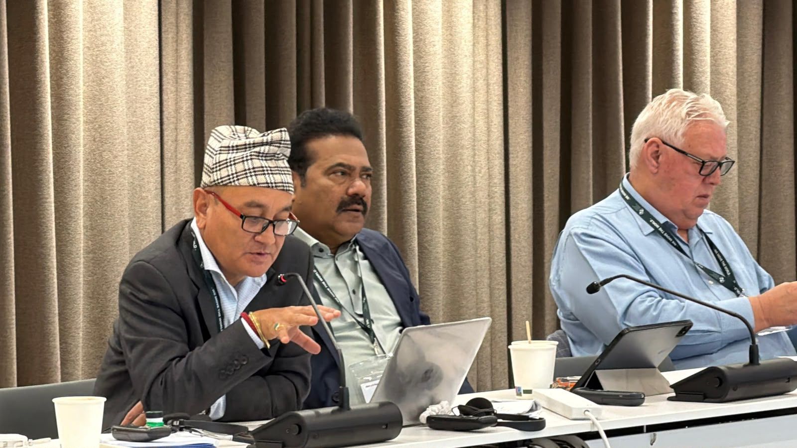 सवारी चालकमाथि चर्को जरिवाना लगाउने सरकारी तयारीविरुद्ध लन्डनमा उठ्यो आवाज