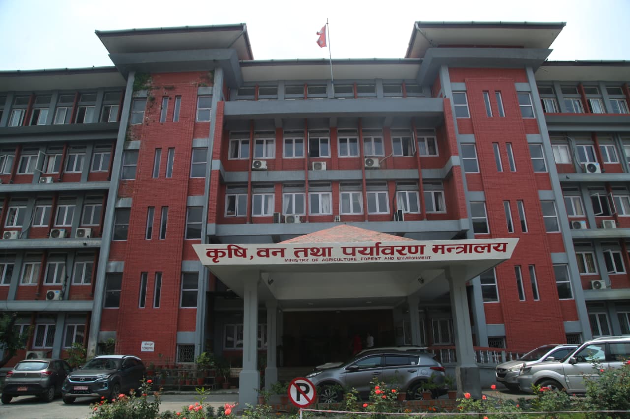 कृषि, वन तथा पर्यावरण मन्त्रालयद्वारा सरकारको १०० दिनका उपलब्धी सार्वजनिक, नीतिगत र प्रविधिमैत्री सुधारमा जोड