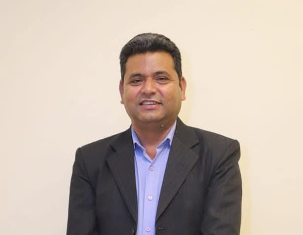 ३५ वर्षमा एक चौथाइ समय पनि एमालेले शासन गरेको छैन, सबै दोष थोपर्न मिल्दैन : निरज आचार्य