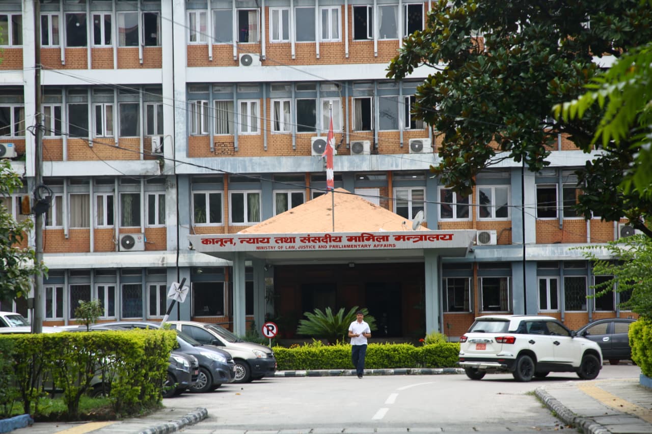नेपाल कानून आयोग ऐन संशोधनको तयारी: प्रस्तावित मस्यौदामा ७ दिनभित्र सुझाव दिन मन्त्रालयको आह्वान
