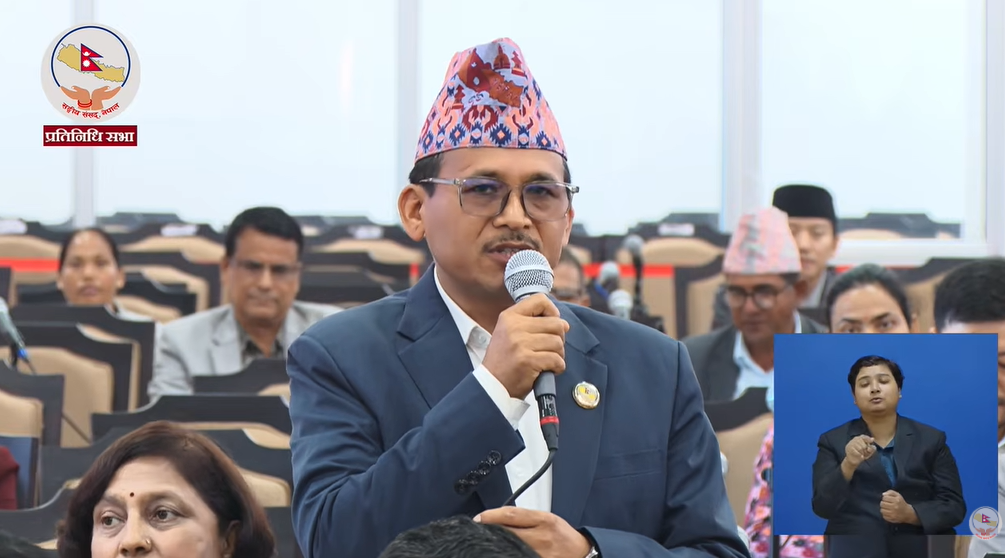 मिडिया र प्रतिपक्षको निवास घेर्नेमाथि सामान्य जरिवाना होइन, कडा कारबाही हुनुपर्छ : सांसद रमेश मल्ल