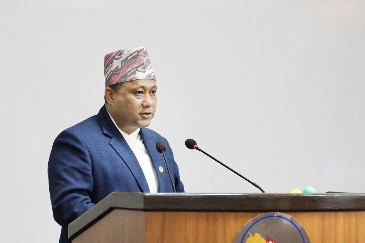 युरोनियम खानी उत्खननका सम्बन्धमा कोही कसैसँग सम्झौता भएको छैन : मन्त्री खनाल