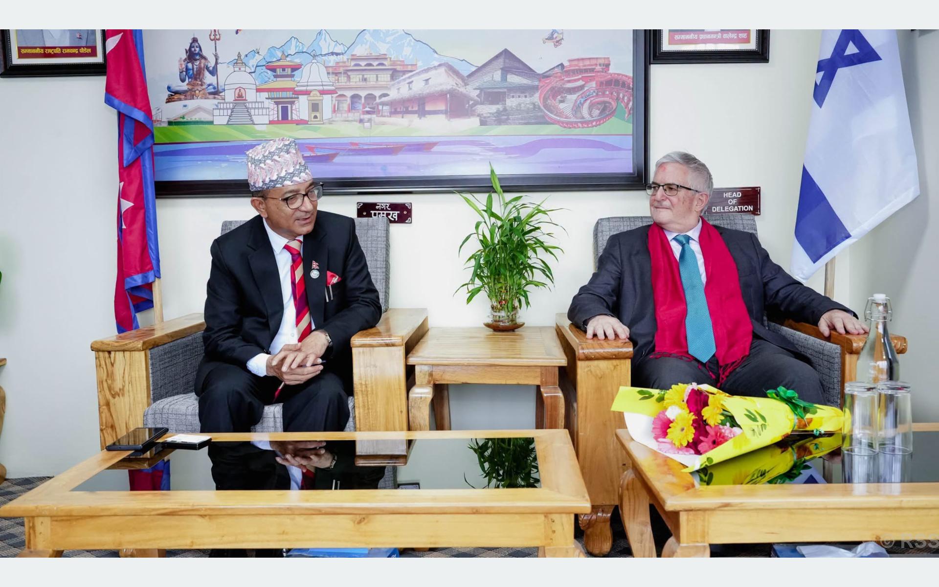 पोखरा महानगरपालिका प्रमुख आचार्यसँग नेपालका लागि इजरायली राजदूतको भेट