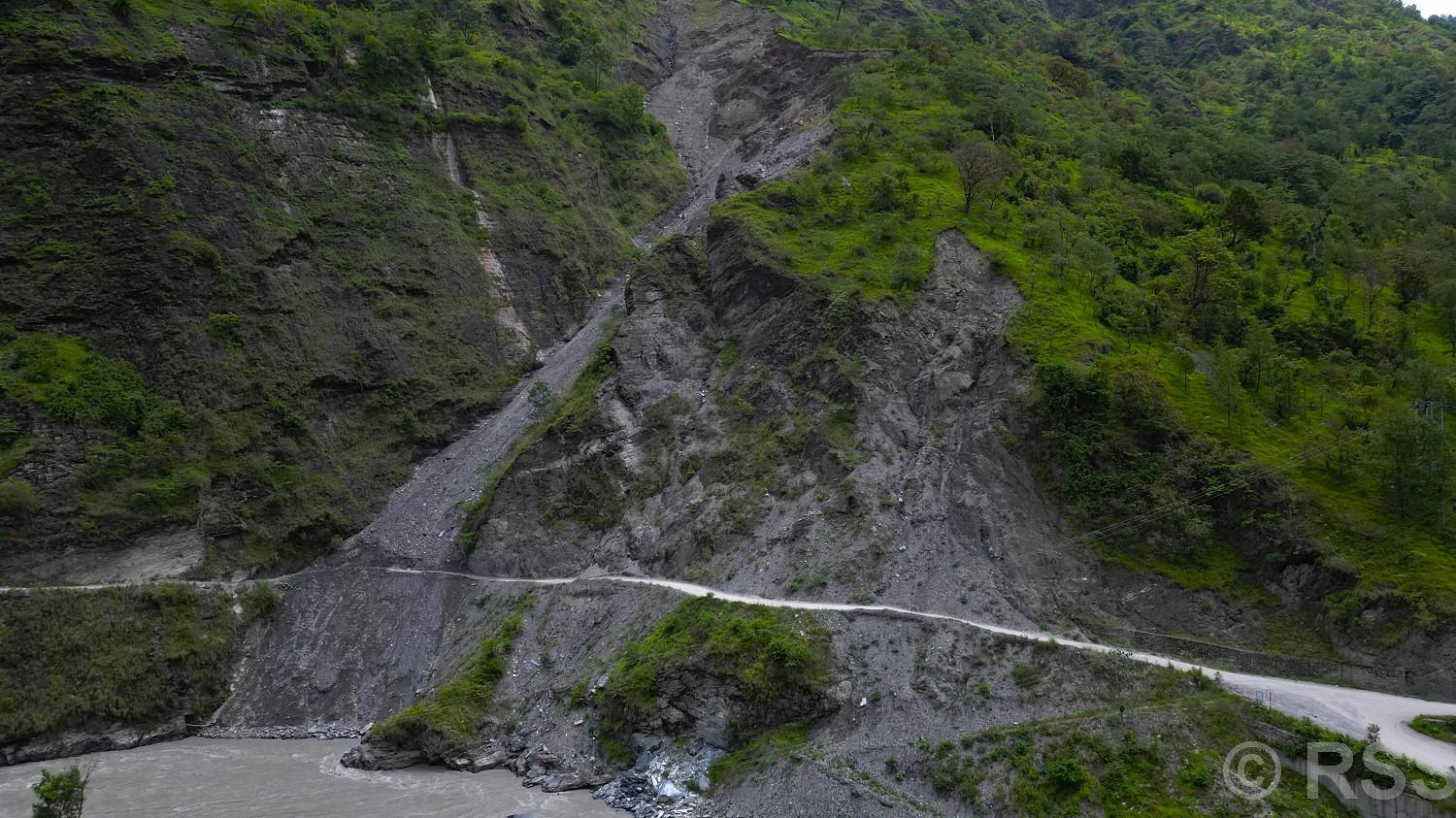 फापरखेत पहिरोको दीर्घकालीन समाधान : म्याग्दी नदीमा पक्की मोटरेबल पुल बन्ने
