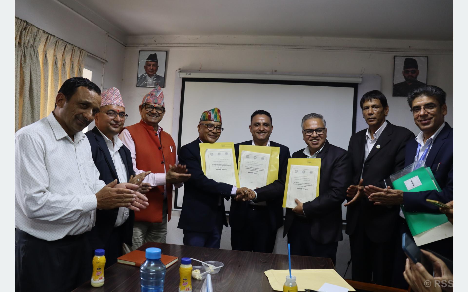 किसानको बक्यौता रकम भुक्तानी र दूध खरिद-बिक्री सहज बनाउन त्रिपक्षीय सम्झौता
