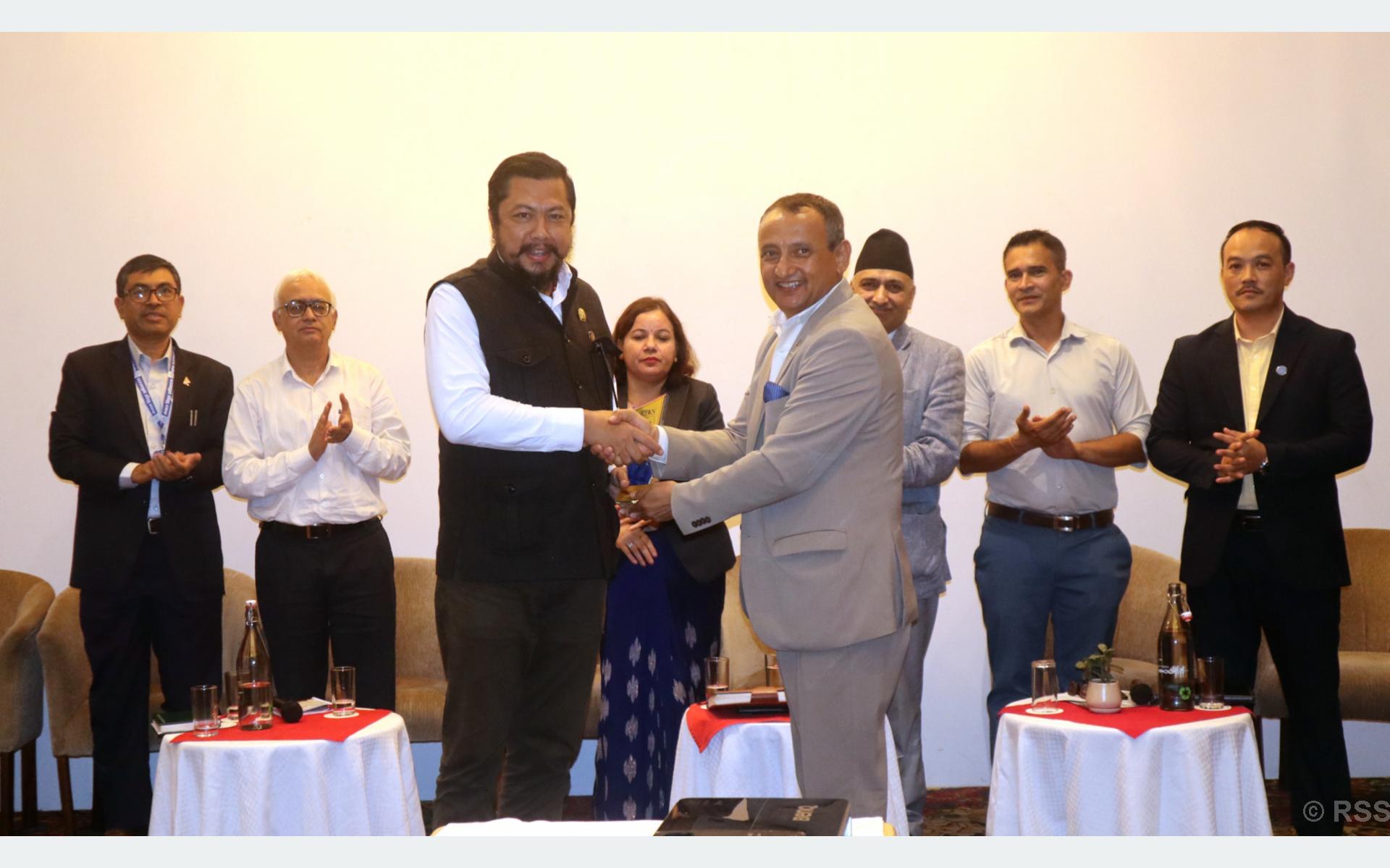 निजी क्षेत्रलाई विद्युत् व्यापारमा सहभागी गराउनुपर्नेमा ऊर्जा विज्ञको जोड