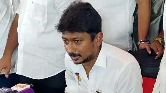 डीएमके नेता उदयनिधि स्टालिन पक्राउ, अभिनेत्री तृषामाथि आपत्तिजनक टिप्पणी गरेको आरोप