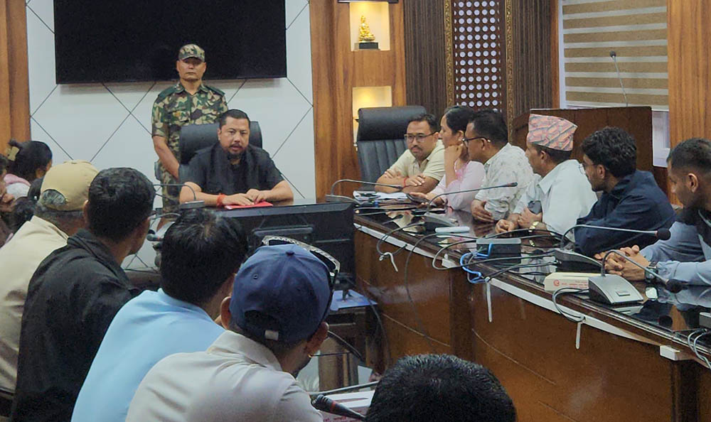 आजै साँझसम्म टनेलभित्र जाने प्रयासमा छौं : ऊर्जामन्त्री श्रेष्ठ