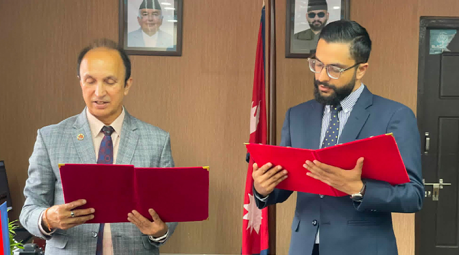 विश्वविद्यालय अनुदान आयोगका नवनियुक्त अध्यक्ष खड्ग केसीद्वारा शपथ ग्रहण