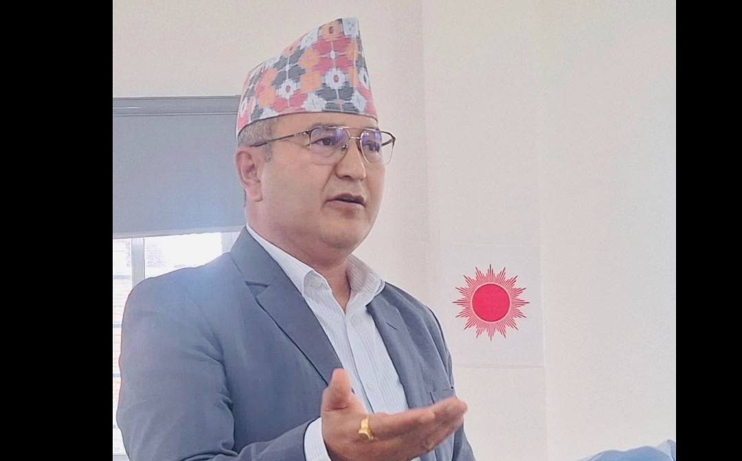 ओलीको ‘आवारा’ टिप्पणीपछि रावलको प्रश्न: नेतृत्व रूपान्तरणको माग अराजकता कसरी भयो?
