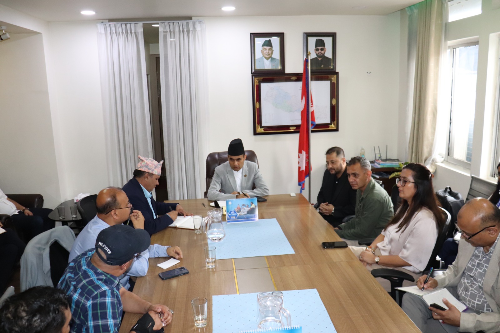 इन्टरनेट कम्पनीहरूमाथि बक्यौता र करको चाप, किस्ताबन्दी र पुनरावलोकनको माग